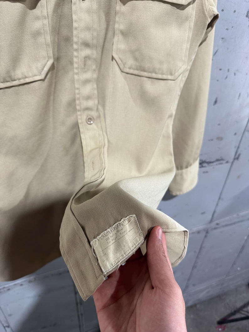 True Vintage 50-tals Lautersteins märke Gabardin militär officersuniform jordfärgad beige skjorta med knappar bild 7