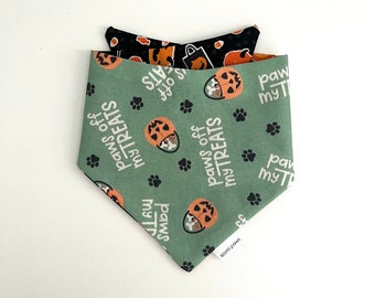 Halloween Dog Bandana, Halloween Fall Pet Bandana, Paws off my treat pet bandana, Halloween treats Dog bandana, Halloween cat bandana