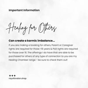 Puede incluir: Un juego de tres tazas de cer&aacute;mica con un acabado mate moteado. Las tazas son de color crema, gris claro y gris oscuro. Cada taza tiene un dise&ntilde;o simple y moderno y un asa redondeada.