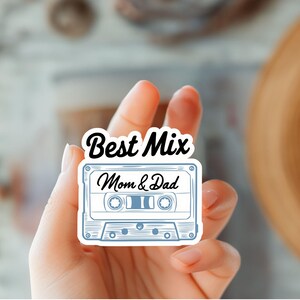 Beste mix mama en papa cassettebandje sticker-schattige jaren 90 muziek cadeau voor ouders nostalgische familie sticker-vintage esthetische sticker-mixtape vinyl kunst