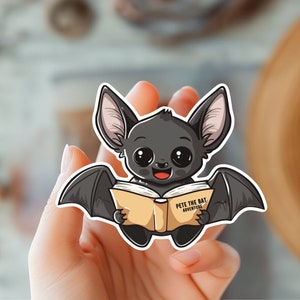 Pegatina de murciélago leyendo kawaii - Pegatina de Halloween - Pegatina de animales - Pegatina de moda - Pegatina de libros - Pegatina de Kindle - Pegatina holográfica