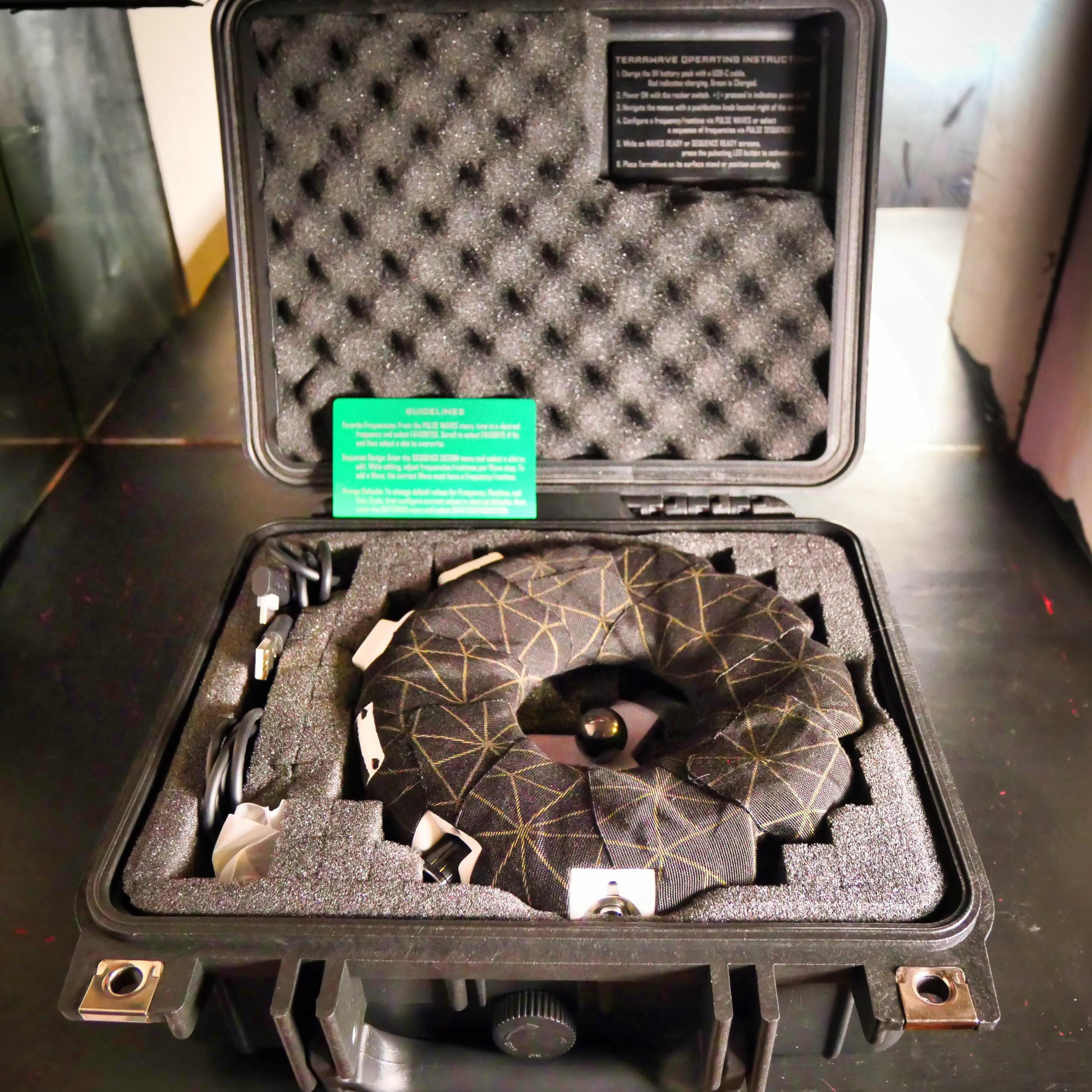 TerraWave / Generador de frecuencia natural / Bobina P.E.M.F. portátil todo en uno / Pulsos magnéticos de 0,1 Hz a 8900,0 Hz