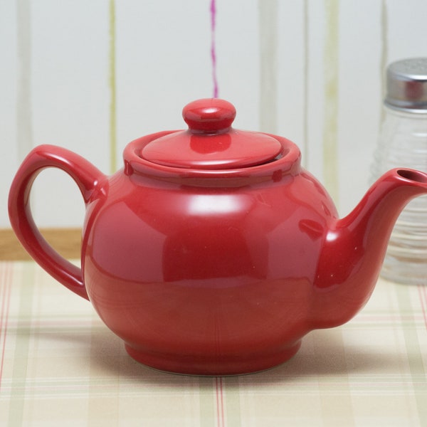 Vintage Teapot, Price Kensington retro Pillar Box Red 2 cup.