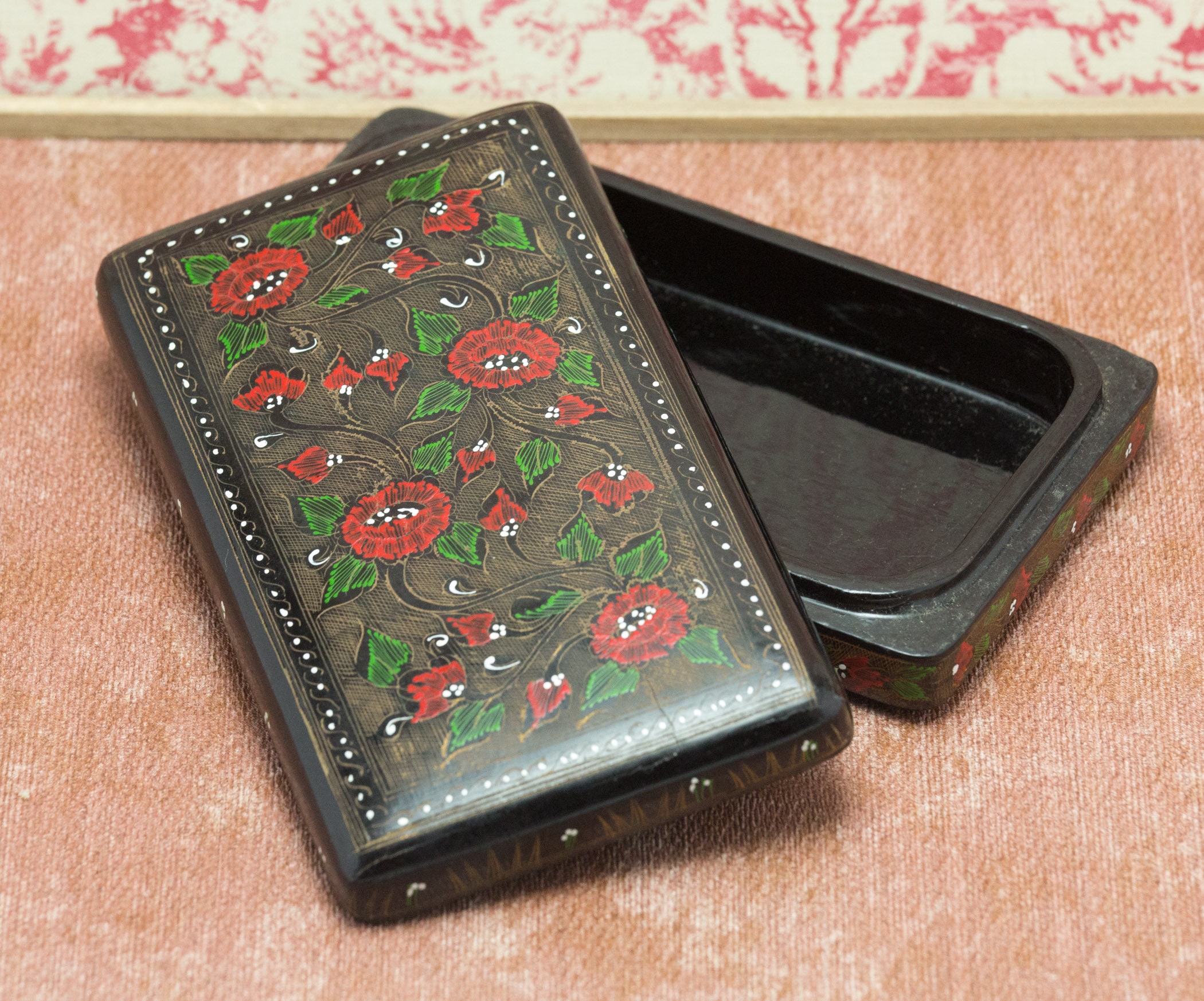 Papier Mache Trinket Box With Oriental Style Lacquer Work Etsy