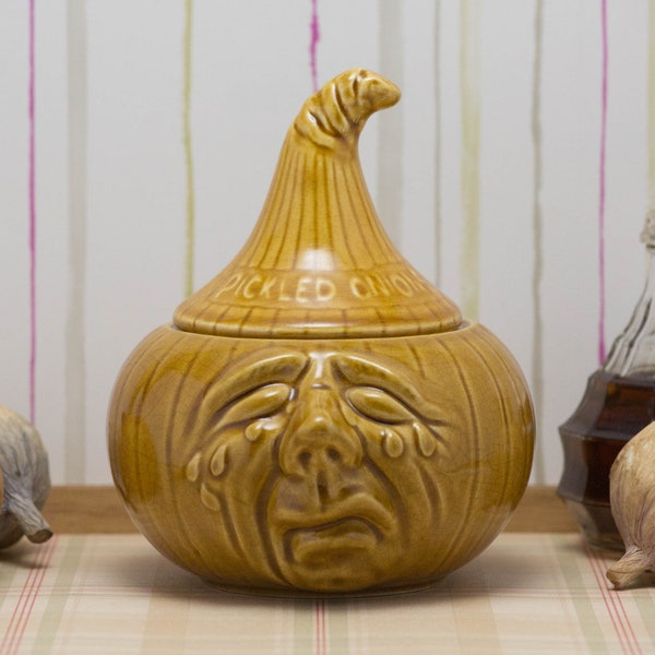 Vintage crying pickled onion face pot, super Kitsch Kitchenalia circa 1970's