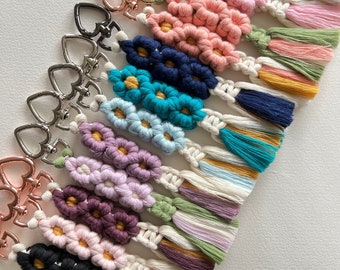 Macrame Daisy Flower Keychain, Boho Spring Colors, Bridesmaid Gift