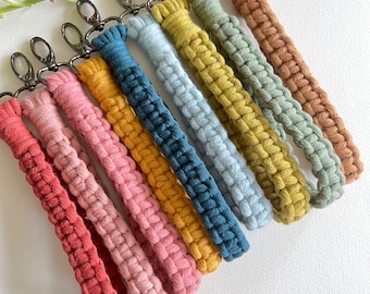Handmade Macrame Wristlet Keychain: Boho Fiber Lanyard