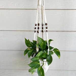 Macrame Plant Hanger, Boho Macrame Plant Hanger, Indoor Plant Hanger,Boho Decor, Hanging Macrame Planter, Boho Planter, Hanging Plant Holder