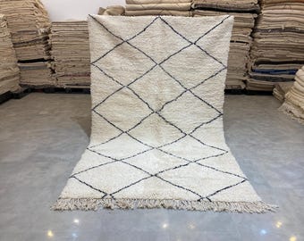 Handwoven Beni Ourain Rug: White Wool Moroccan Berber Rug