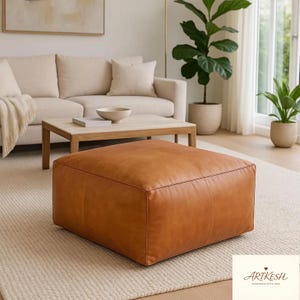 Puf otomano marroquí de cuero hecho a mano – Taburete cuadrado color marrón claro, sin relleno.