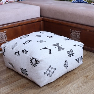 Moroccan Kilim Pouf, Floor Pouf, Vintage Moroccan Ottoman, Beni Ourain Square Pouf, Yoga Meditation Cushion, Outdoor Kilim Pillows