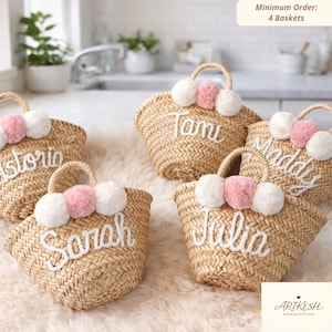 Personalized Moroccan Straw Basket: Embroidered Palm Leaf Bag