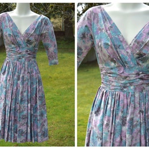 XS Petite Vintage 1950's Cotton Floral Day Dress in Pink and Turquoise with 3/4 sleeves and full skirt