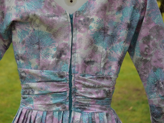 XS Petite Vintage 1950's Cotton Floral Day Dress … - image 7