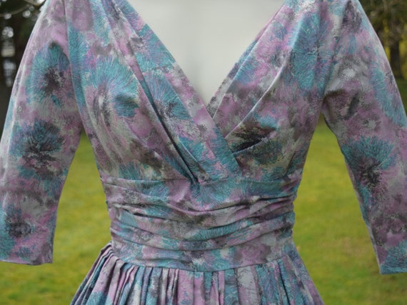 XS Petite Vintage 1950's Cotton Floral Day Dress … - image 6