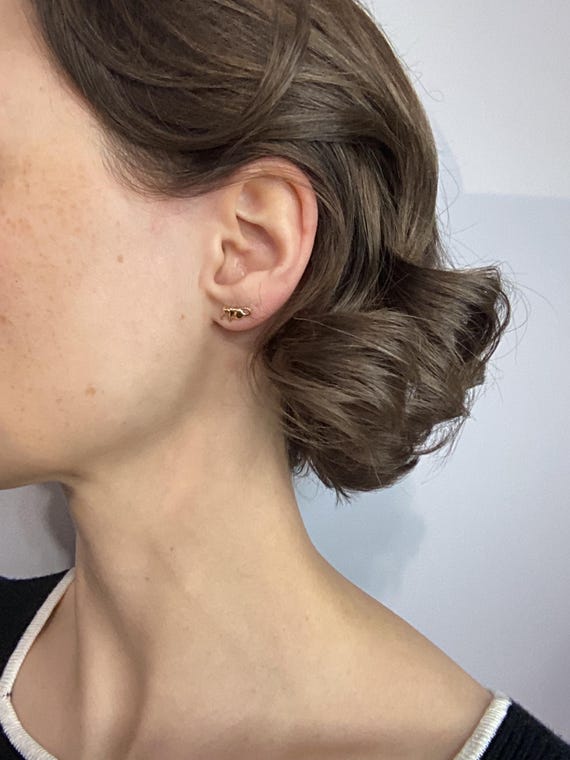 Vintage 10K Solid Gold Tiny Cat Stud Earrings - image 2