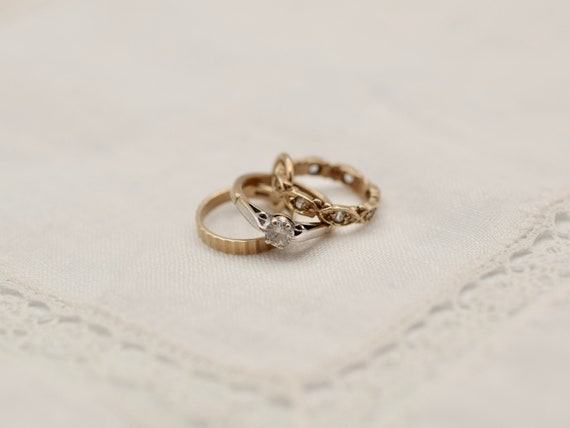Vintage 9ct Gold Ring Charm: 1965 London Hallmark, Miniature Wedding Rings