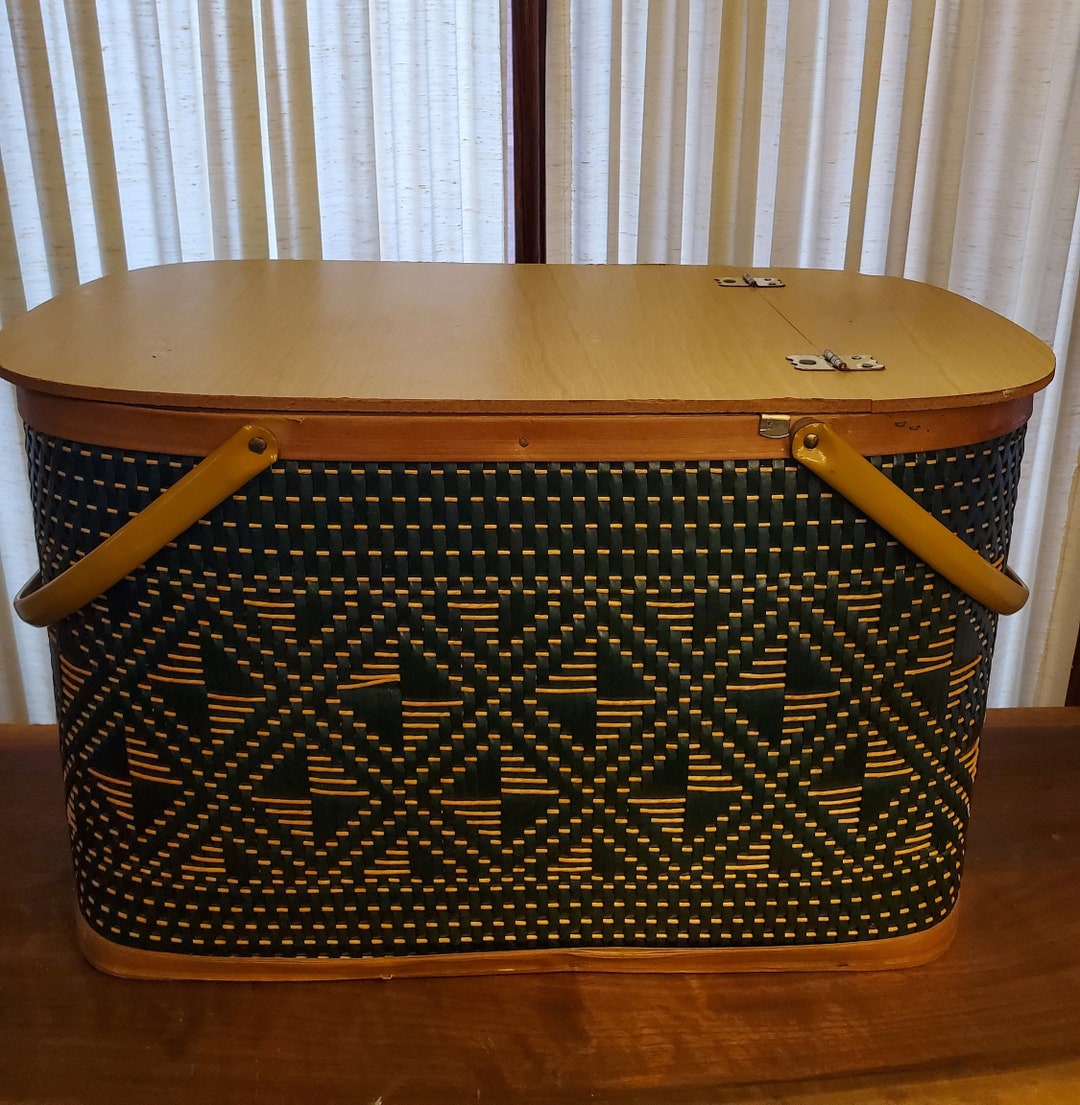 Hawkeye Burlington Wicker Picnic Basket Etsy