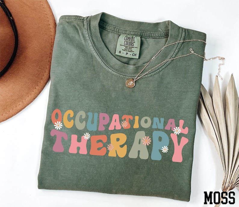 a t - shirt with the words'ocupational therapy'on it