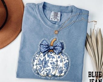 Camisa de calabaza floral Comfort Colors®, camisa de calabaza azul, camisa de calabaza coqueta, camisa de otoño, camisa de Acción de Gracias, camisa de Hola temporada de calabazas