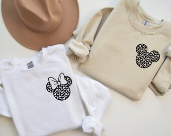 Checkered Mickey and Minnie Sweatshirt / Pocket Size Disney Sweatshirt / Retro Disney Sweatshirt / Disney Couple Crewneck / Disney Gifts