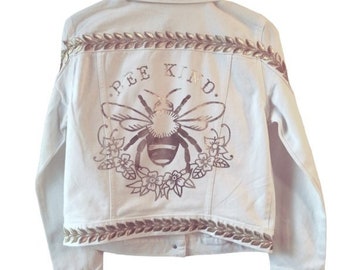 Weiße Bee Kind Jeansjacke