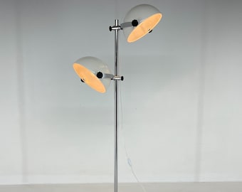 Lámpara de pie ajustable de metal cromado y lacado de los años 70, Italia / Lámpara de pie vintage de estilo industrial / Iluminación italiana / Restaurada