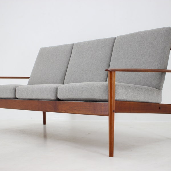 1960er Grete Jalk 3-Sitzer Teak Sofa für Poul Jepessen, Dänemark