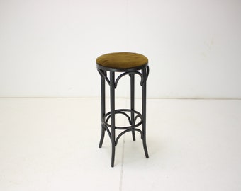 Mid Century Barhocker TON, Tschechoslowakei 1980er Jahre / Mid Century / Schwarze Farbe /