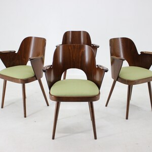 Ensemble de quatre chaises de salle à manger Oswald Haerdtl des années 1960, Tchécoslovaquie / chaises vintage / milieu du siècle / couleur marron