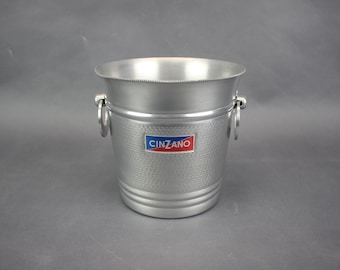 Cubitera Cinzano de los años 70, artículo de bar italiano, enfriador de champán de aluminio.