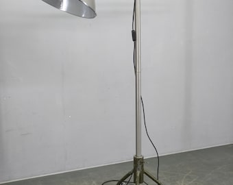 Industriell kirurgisk golvlampa tjeckisk militär medicinsk lampa justerbar 1950-tal