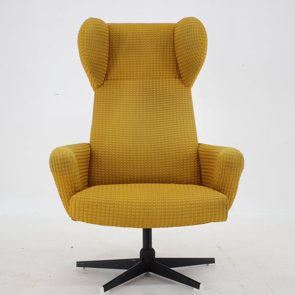 Fauteuil à oreilles pivotant des années 1970, Tchécoslovaquie / fauteuil vintage