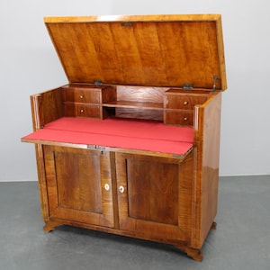 Antieke kast uit de jaren 1930 met schrijfgedeelte in walnootafwerking, Tsjecho-Slowakije / Vintage / Midden van de eeuw /