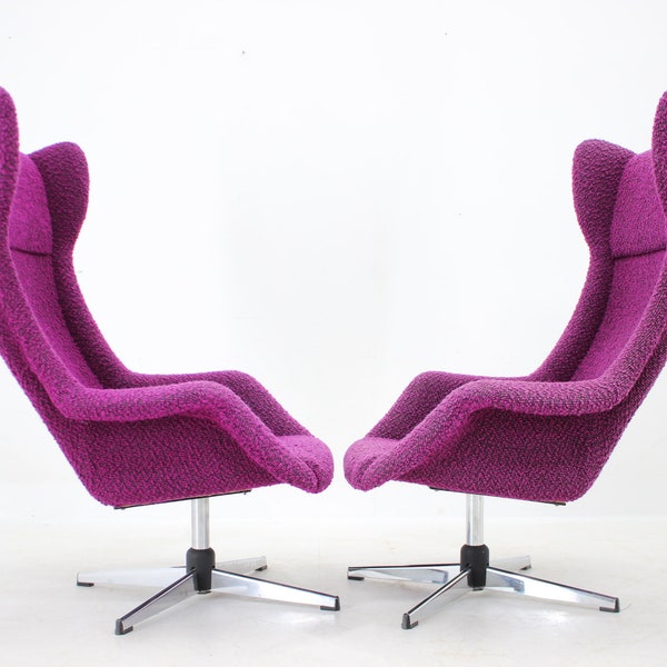 Miroslav Navratil Paire de fauteuils pivotants à oreilles pivotants des années 1960 / Chaise vintage / Milieu du siècle / Couleur violette