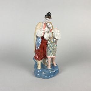 1950&#39;s Ukrainian Porcelain Statuette of Lovers / Vintage Figurine / USSR