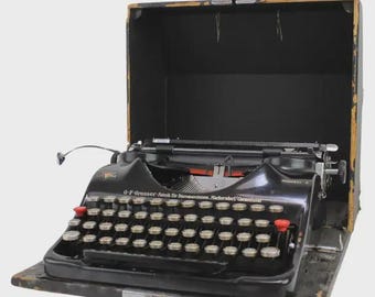 Mid-century  Typewriter Grome Model N, 1940s, Germany