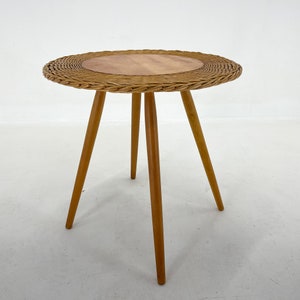 1970&#39;s Side Table by Jan Kalous fo ULUV, Czechoslovakia / Vintage Side Tabel / Wood & Wicker