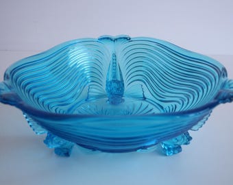 Seltene Art Deco Glas Josef Inwald mit Fisch Füße Schale-wunderschön sattem Blau, 1930er Jahre.