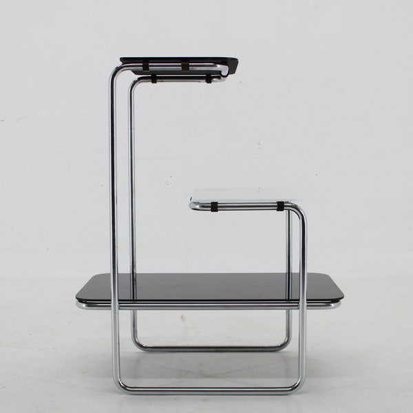 Jaren '30 Bauhaus Verchroomde Etagere met Opaxy Glas, Tsjechoslowakije / Midden van de eeuw / Zwarte kleur / Zilverkleur / Vintage Etagere /