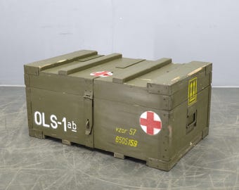Vintage Military Medical Chest Czech Army Storage Trunk Vzor 57