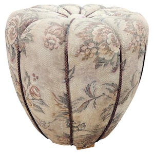 Taburete o reposapiés de estilo art déco de mediados de siglo, Jindřich Halabala, década de 1950.