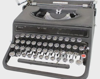 Mid-century Typewriter Olivetti Studio 42, 1946, Italy