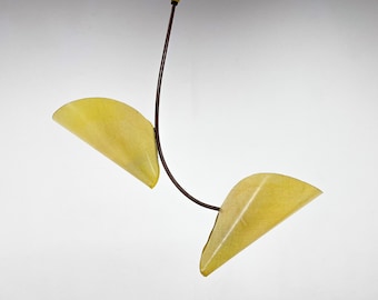 Lampada a sospensione degli anni '60 progettata da Josef Hurka per Napako / Cecoslovacchia / Lampadario Mid-Century / Fibra di vetro gialla