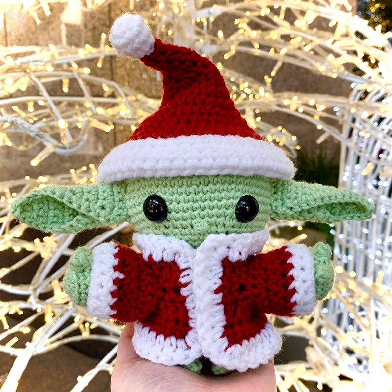 Limited edition: Santa Baby Yoda!