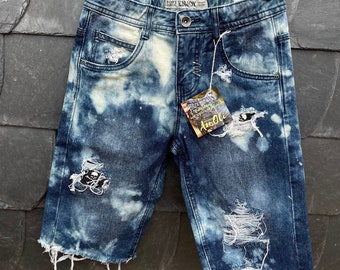 Ripped jeans Ripped boys Bermuda jeans, boyfriend destroyed look, upcycling jeans by ENJOY.