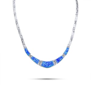 Necklace with Opal stones and Meander