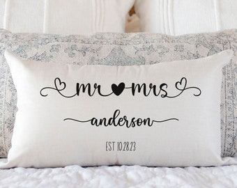 Mr and Mrs Pillow, Engagement gift for couple, Custom engagement gift, Wedding gift, Gift for bride, Wedding Gifts, Wedding Gifts for Couple