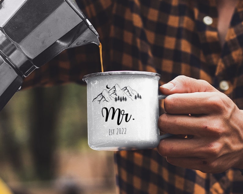 Mr and Mrs Camp Mugs Set, Personalized Wedding Gifts, Mr Mrs Campfire Mugs, Mountains Elopement Gift, Enamel Camping Mugs Set image 5