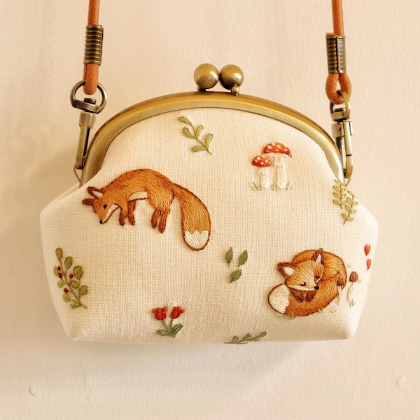 Hand embroidered coin purse Handmade fabric bag Woodland creatures crossbody bag Forest animals embroidery sling bag Linen cotton fabric bag